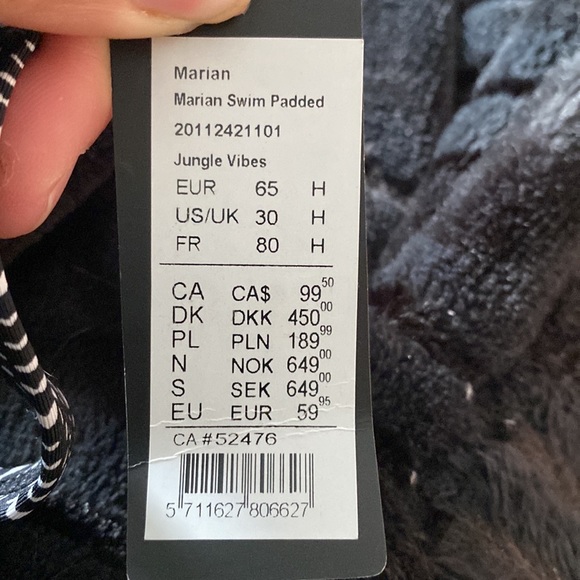 BNWT black and white bikini top - Picture 2 of 6